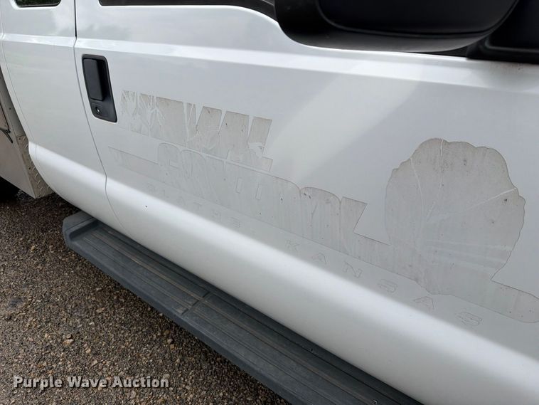 image for item FH6257 2009 Ford F250 Super Duty XL Ext. Cab animal control pickup truck
