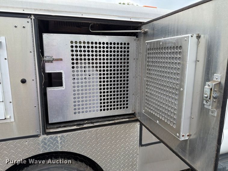 image for item FH6257 2009 Ford F250 Super Duty XL Ext. Cab animal control pickup truck