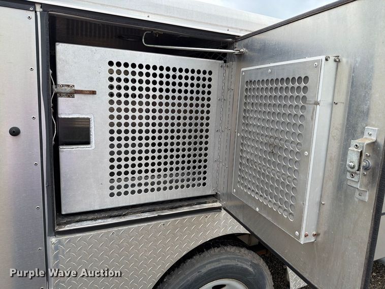 image for item FH6257 2009 Ford F250 Super Duty XL Ext. Cab animal control pickup truck