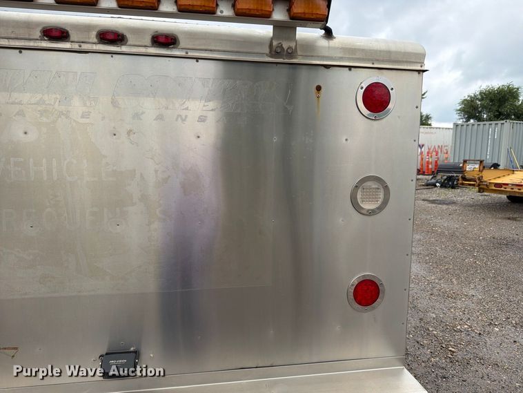 image for item FH6257 2009 Ford F250 Super Duty XL Ext. Cab animal control pickup truck