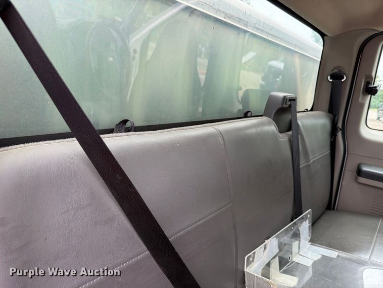 image for item FH6257 2009 Ford F250 Super Duty XL Ext. Cab animal control pickup truck
