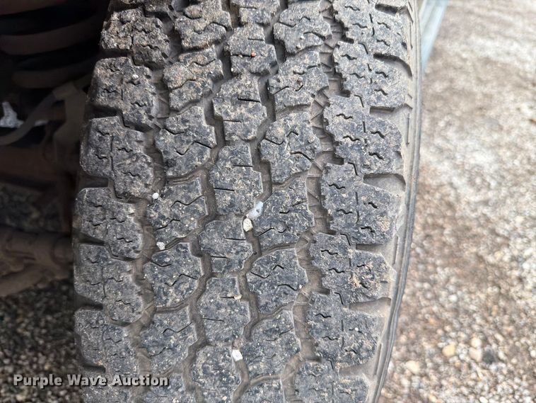 image for item FH6257 2009 Ford F250 Super Duty XL Ext. Cab animal control pickup truck