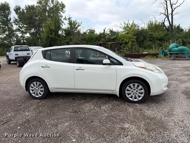 image for item FH6258 2016 Nissan Leaf 