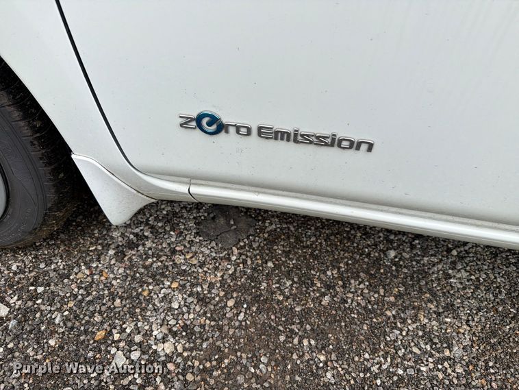 image for item FH6258 2016 Nissan Leaf 