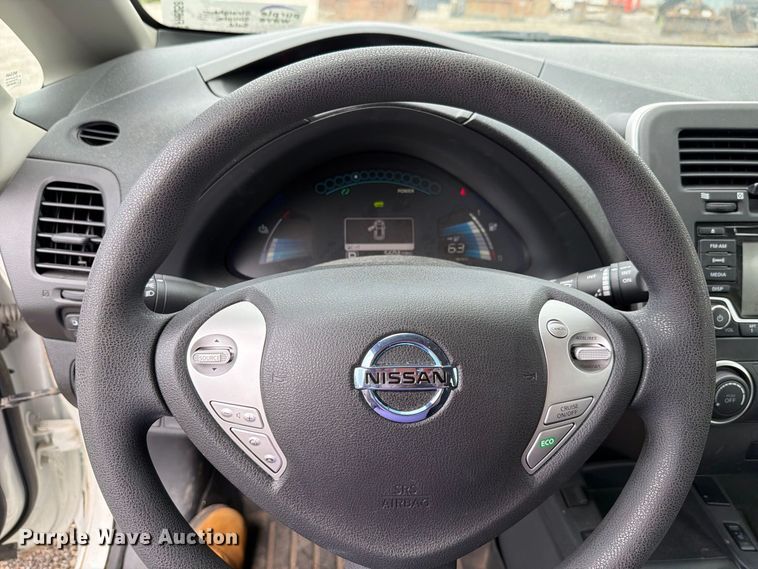image for item FH6258 2016 Nissan Leaf 