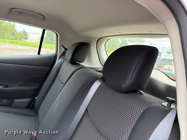 image for item FH6258 2016 Nissan Leaf 