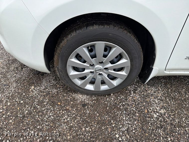image for item FH6258 2016 Nissan Leaf 