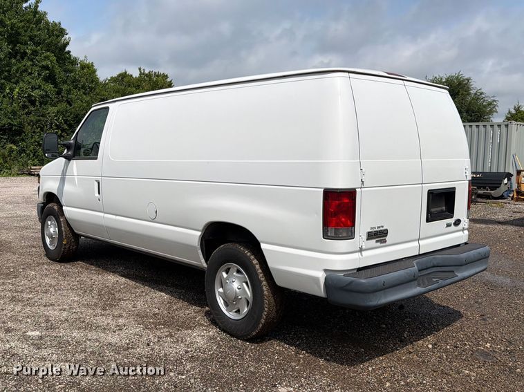 image for item FH6259 2014 Ford E-250 super duty utility van