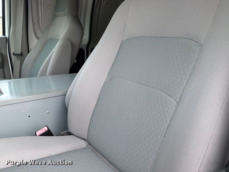 image for item FH6259 2014 Ford E-250 super duty utility van