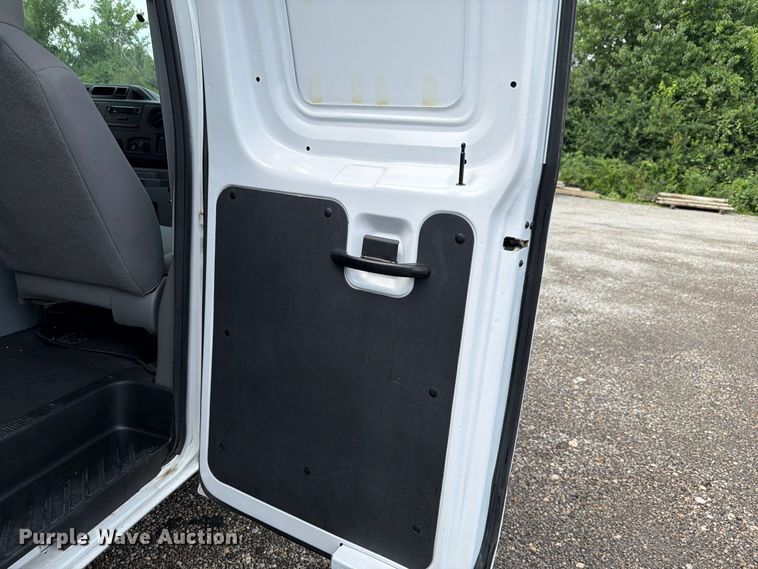 image for item FH6259 2014 Ford E-250 super duty utility van