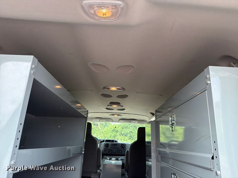 image for item FH6259 2014 Ford E-250 super duty utility van