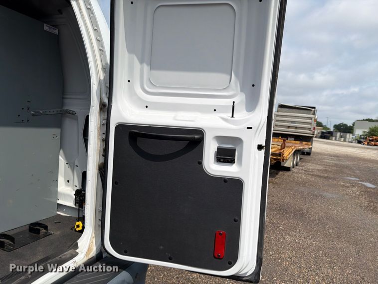 image for item FH6259 2014 Ford E-250 super duty utility van