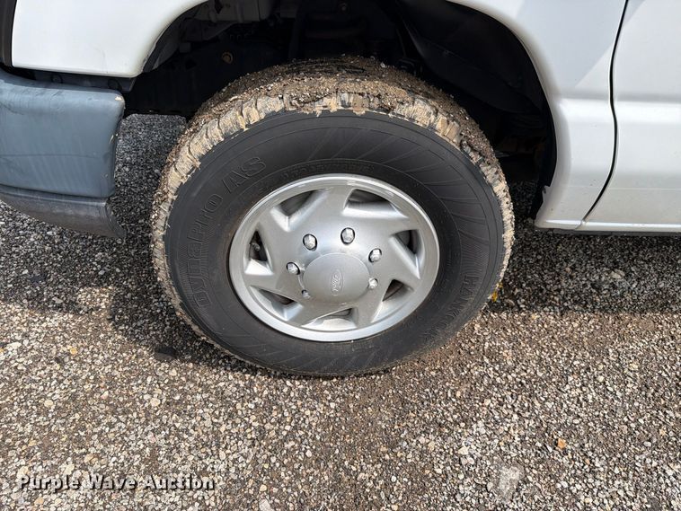 image for item FH6259 2014 Ford E-250 super duty utility van