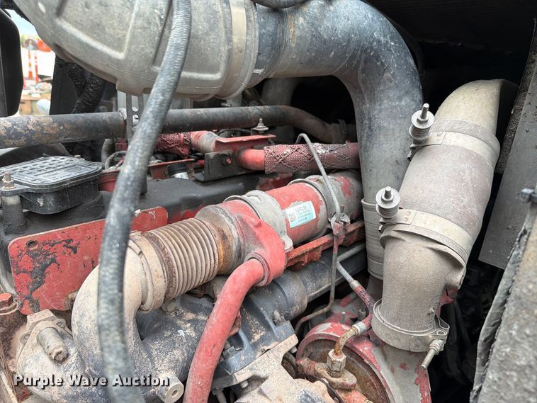 image for item FH6261 2017 Mack LR633 refuse truck