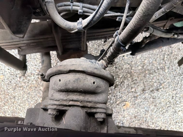 image for item FH6261 2017 Mack LR633 refuse truck