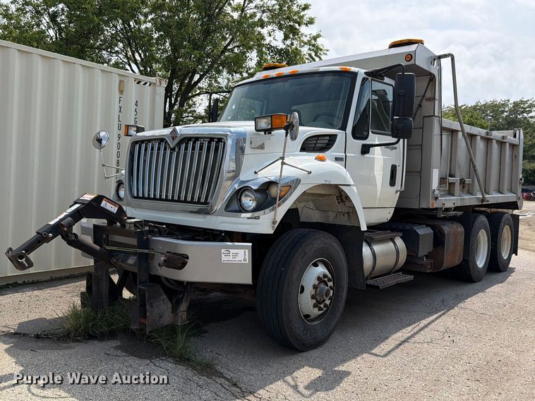 2013 International WorkStar dump truck