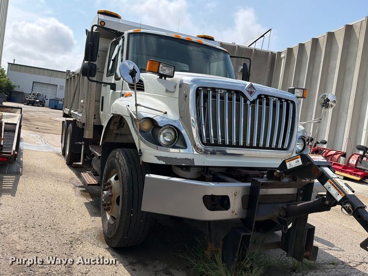image for item FH6262 2013 International WorkStar dump truck