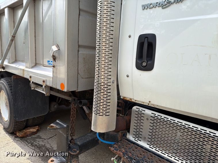 image for item FH6262 2013 International WorkStar dump truck