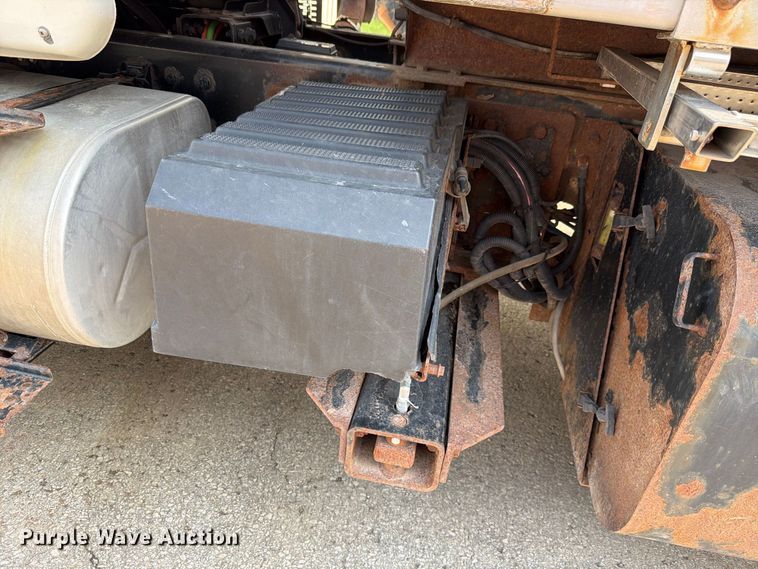 image for item FH6262 2013 International WorkStar dump truck