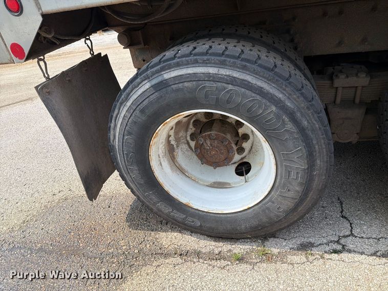 image for item FH6262 2013 International WorkStar dump truck