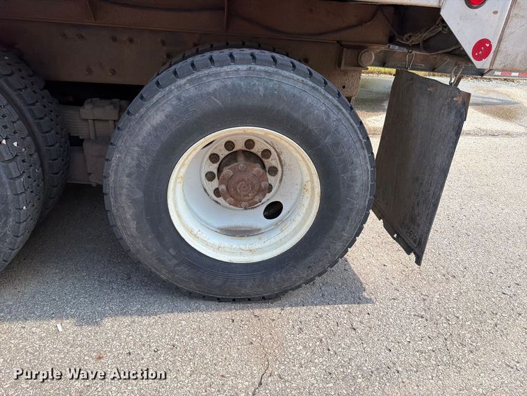 image for item FH6262 2013 International WorkStar dump truck