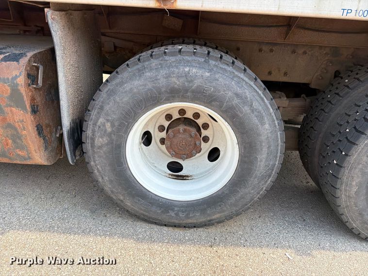 image for item FH6262 2013 International WorkStar dump truck