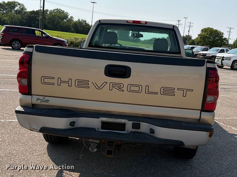 image for item FH6303 2006 Chevrolet Silverado 1500 pickup truck