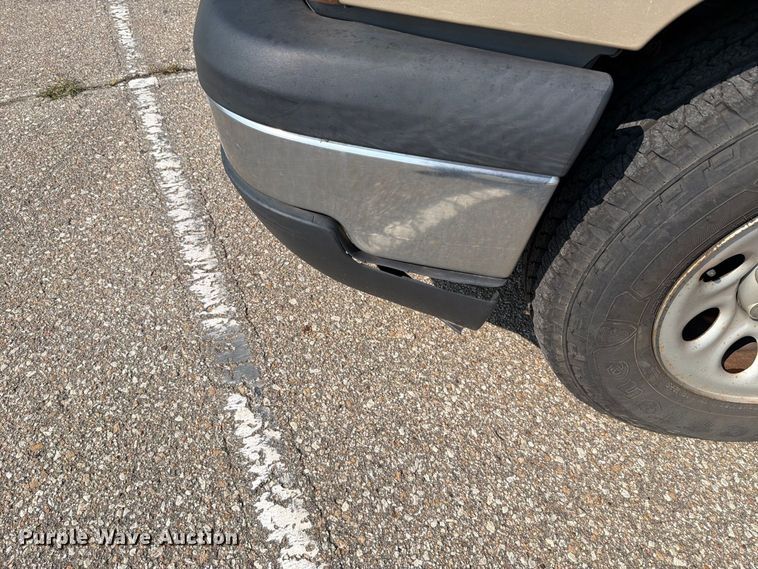 image for item FH6303 2006 Chevrolet Silverado 1500 pickup truck