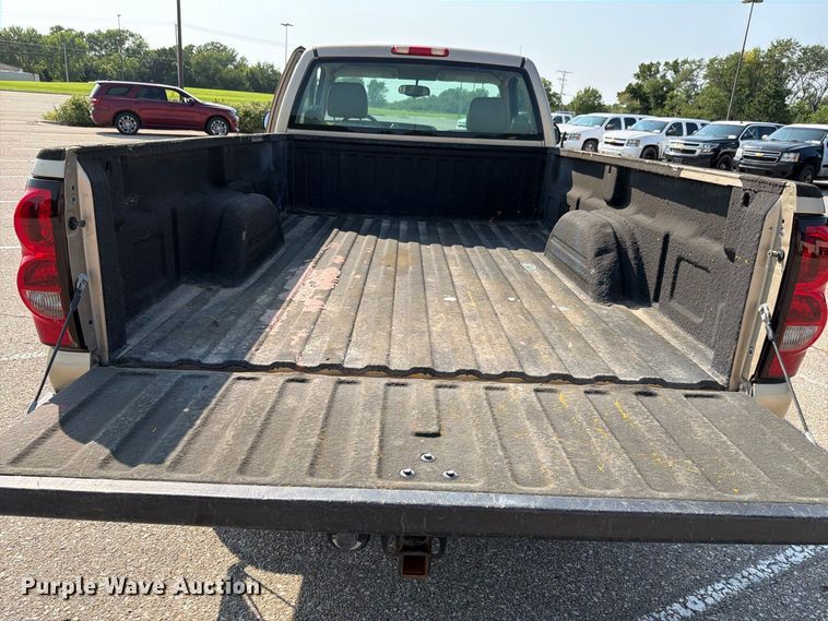 image for item FH6303 2006 Chevrolet Silverado 1500 pickup truck