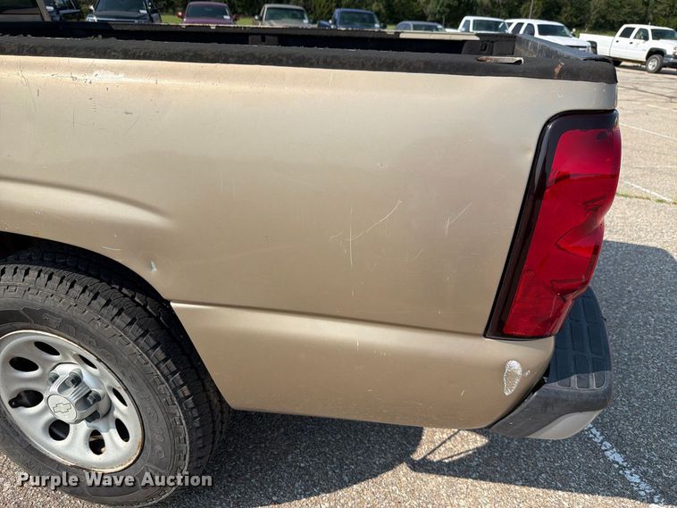 image for item FH6303 2006 Chevrolet Silverado 1500 pickup truck