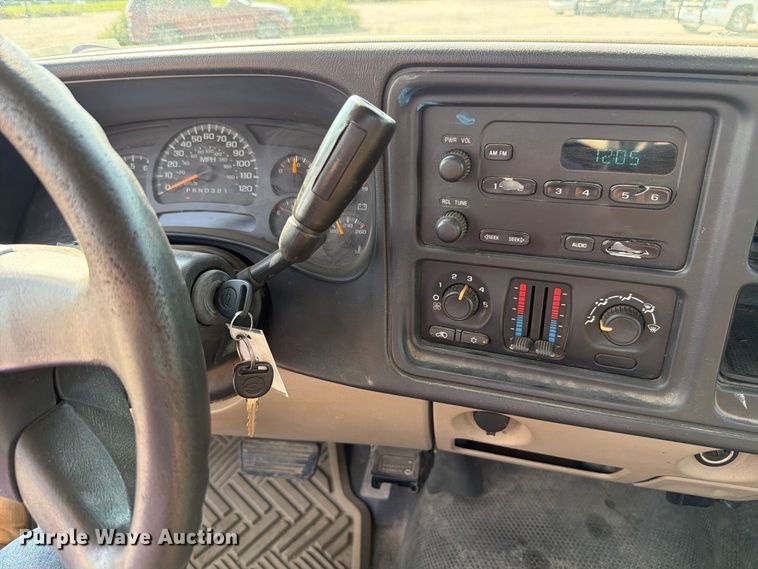 image for item FH6303 2006 Chevrolet Silverado 1500 pickup truck