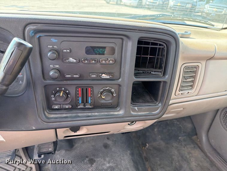 image for item FH6303 2006 Chevrolet Silverado 1500 pickup truck