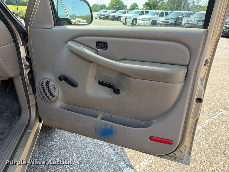 image for item FH6303 2006 Chevrolet Silverado 1500 pickup truck