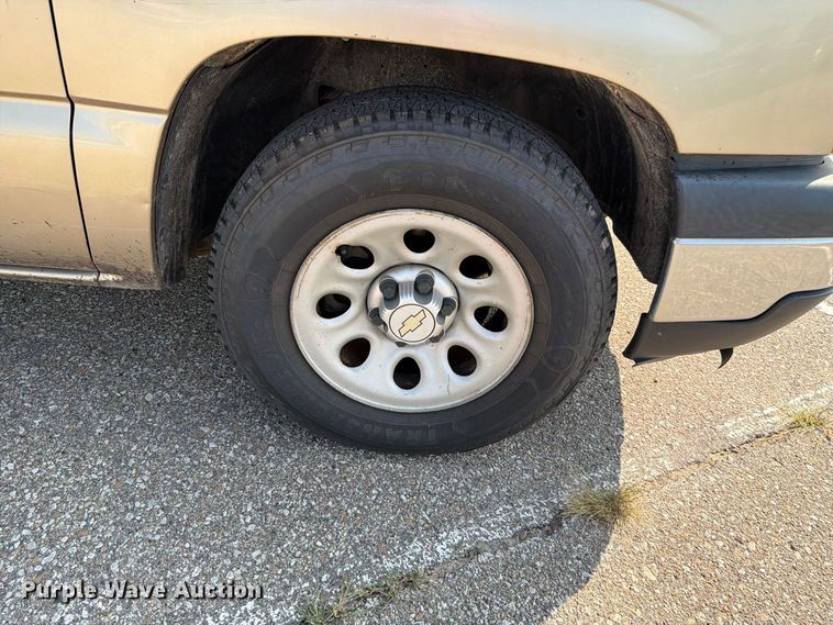 image for item FH6303 2006 Chevrolet Silverado 1500 pickup truck