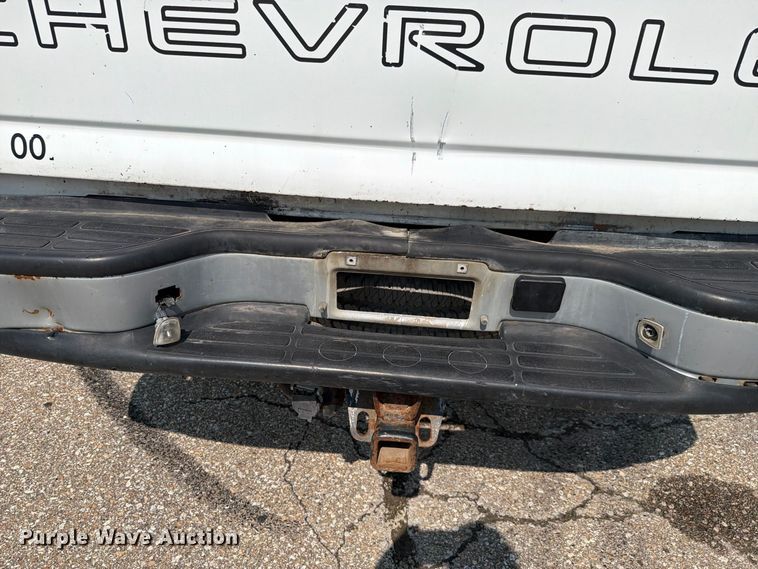 image for item FH6304 2006 Chevrolet Silverado 3500 Crew Cab pickup truck
