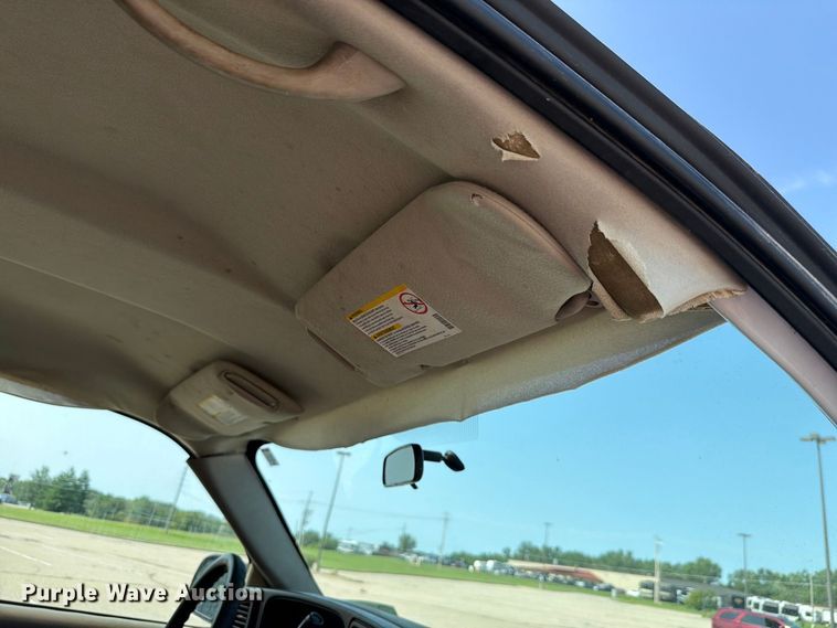image for item FH6304 2006 Chevrolet Silverado 3500 Crew Cab pickup truck