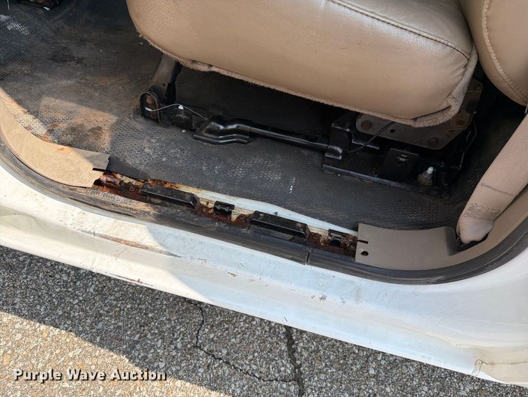 image for item FH6304 2006 Chevrolet Silverado 3500 Crew Cab pickup truck