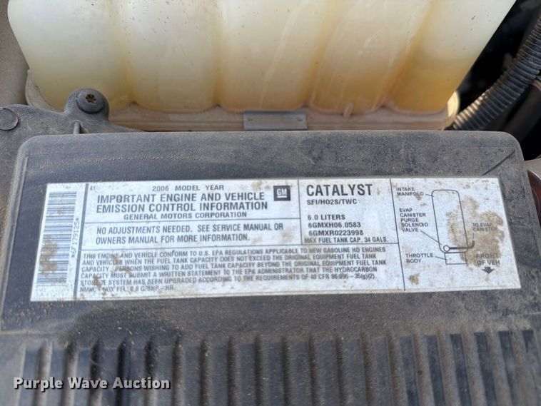 image for item FH6304 2006 Chevrolet Silverado 3500 Crew Cab pickup truck