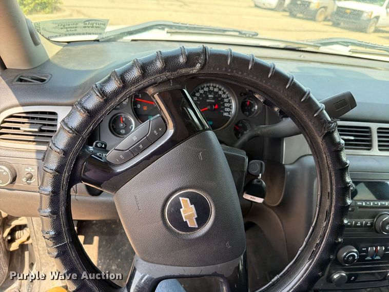 image for item FH6305 2013 Chevrolet Tahoe Police SUV