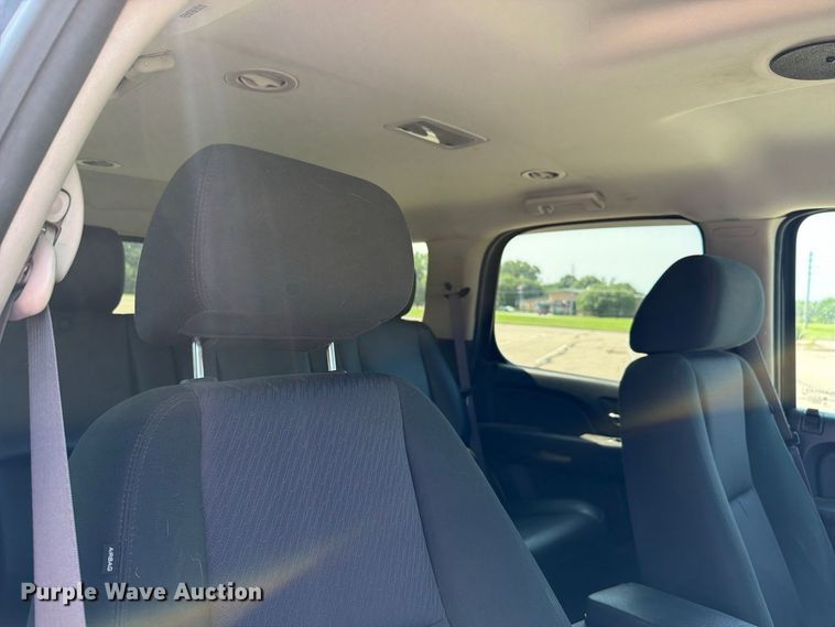 image for item FH6305 2013 Chevrolet Tahoe Police SUV