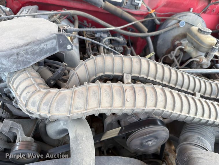 image for item FH6306 1995 Ford F150 XLT pickup truck