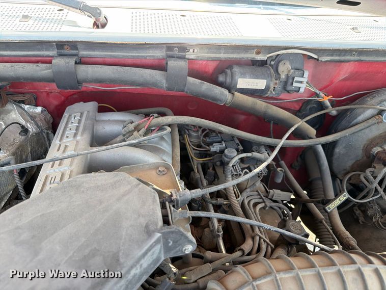 image for item FH6306 1995 Ford F150 XLT pickup truck