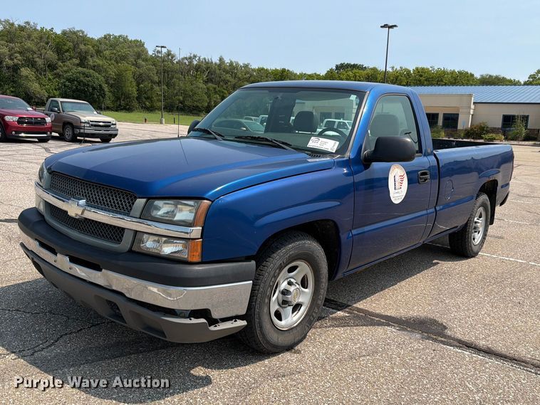 2004 Chevrolet Silverado 1500 pickup truck
