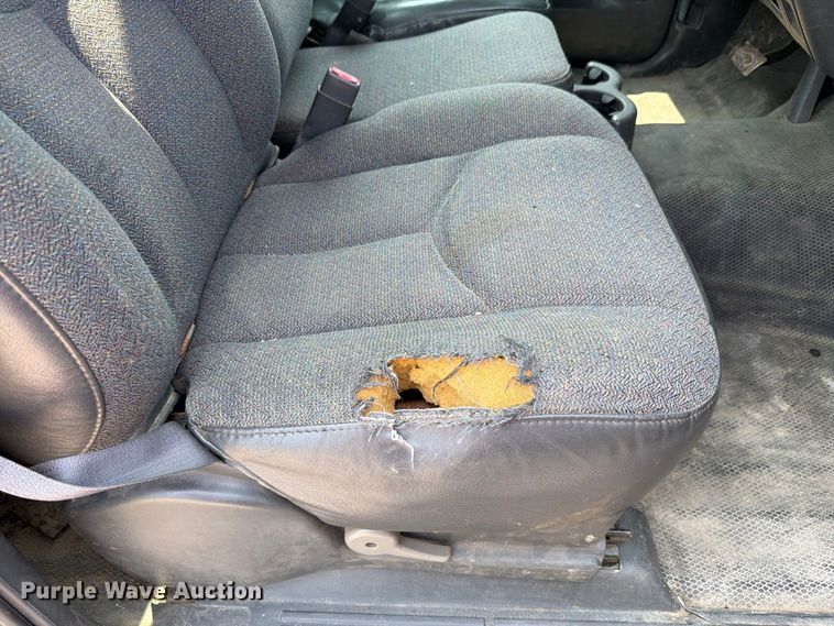 image for item FH6308 2004 Chevrolet Silverado 1500 pickup truck
