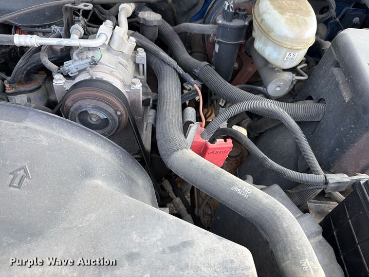 image for item FH6308 2004 Chevrolet Silverado 1500 pickup truck