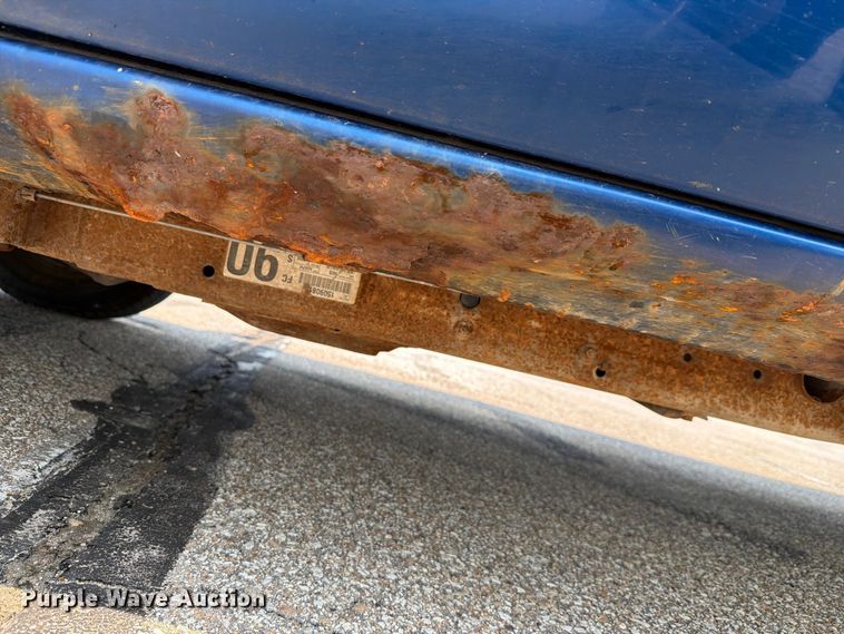 image for item FH6308 2004 Chevrolet Silverado 1500 pickup truck