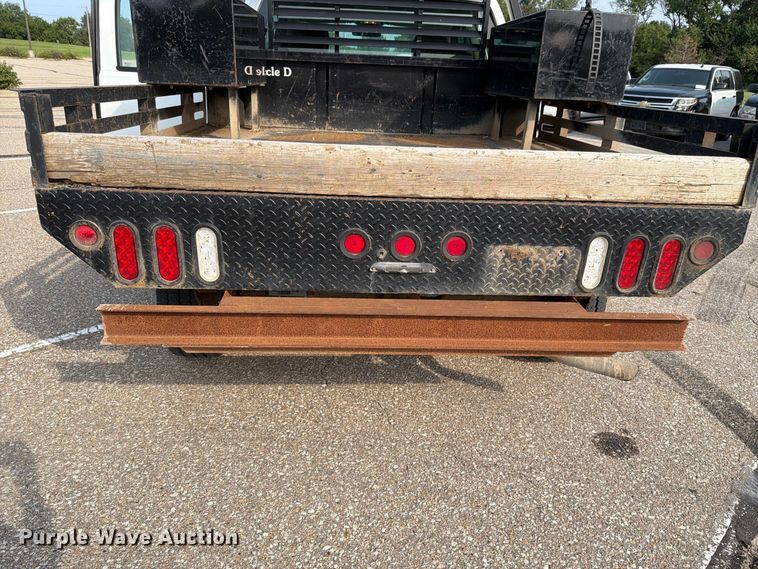 image for item FH6314 2013 Chevrolet Silverado 1500 Ext. Cab flatbed pickup truck