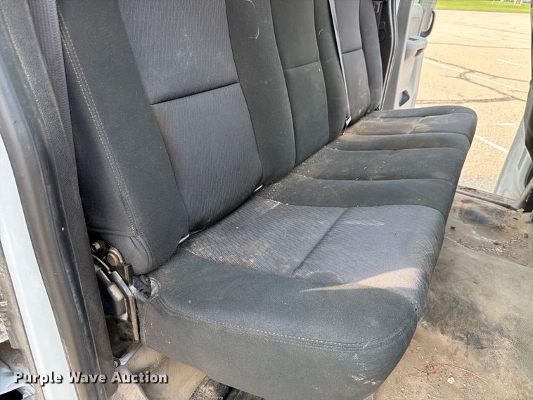 image for item FH6314 2013 Chevrolet Silverado 1500 Ext. Cab flatbed pickup truck