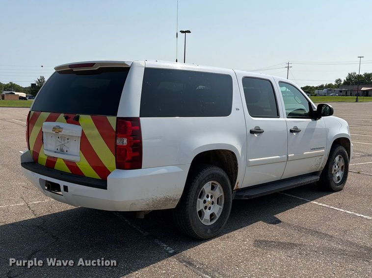 image for item FH6322 2007 Chevrolet Suburban 1500 LS SUV