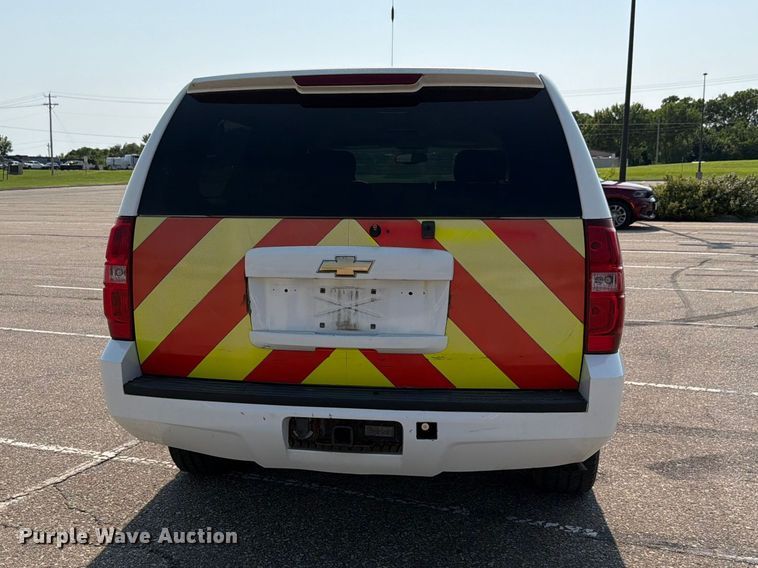 image for item FH6322 2007 Chevrolet Suburban 1500 LS SUV